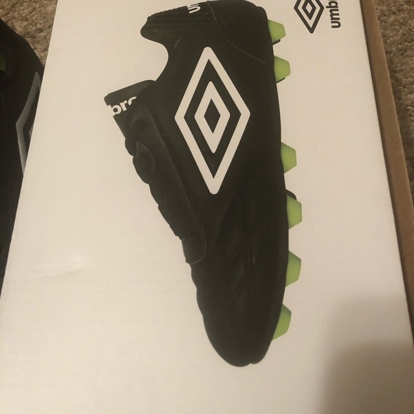 Kids Cleats - Picture 2 of 2